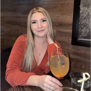 Meet your Posher, Isabelle